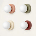 Minimalistische Scandinavische Wandlamp met Glazen Kap 1
